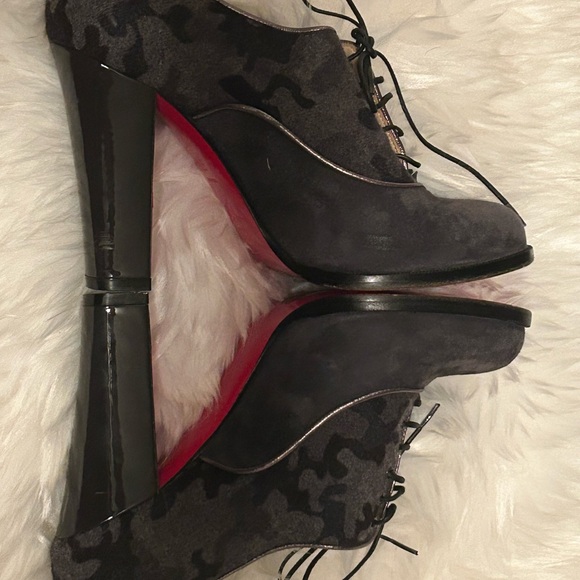 Christian Louboutin Coleslaw Camo Block heels - Picture 2 of 5